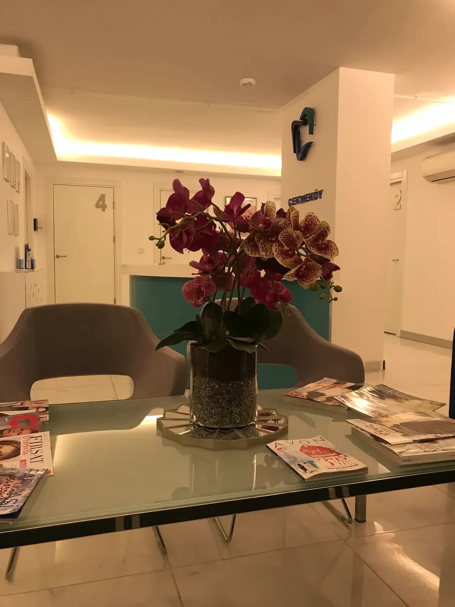 Dent Cekmekoy (Dentist Murat Tutorial) Clinic — Dental Clinics in Istanbul