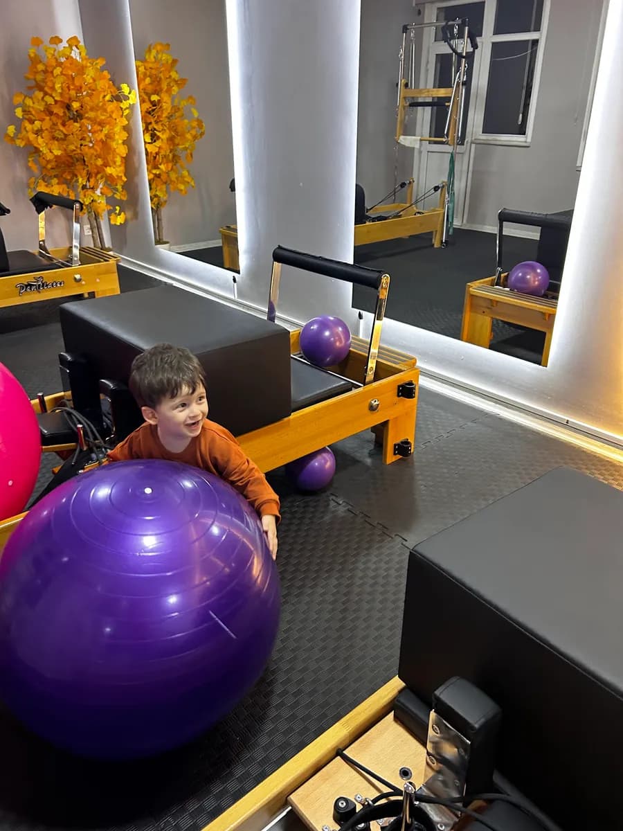 Fizyoterapist Ömer İpek/Manuel terapi/Skolyoz Schroth/Klinik Pilates