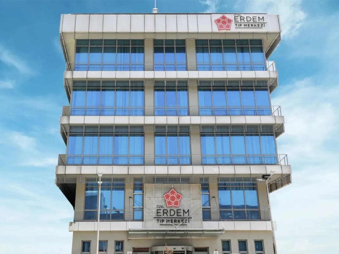 Uzman Doktor Hakan Buzoglu, Deri ve Zührevi Hastalıkları Uzmanı, Cildiye, Dermatolog — Dermatology & Skin Care in Istanbul