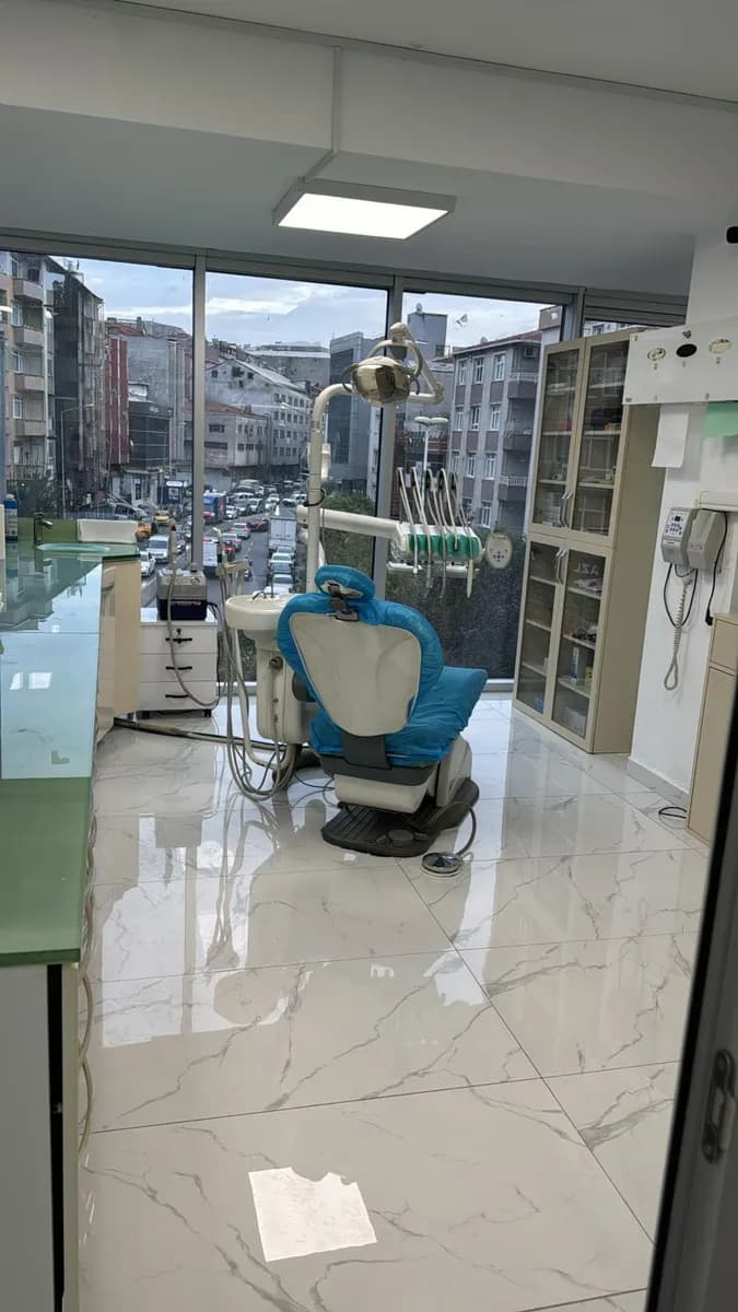 Dentist Erhan Gursoy — Dental Clinics in Istanbul