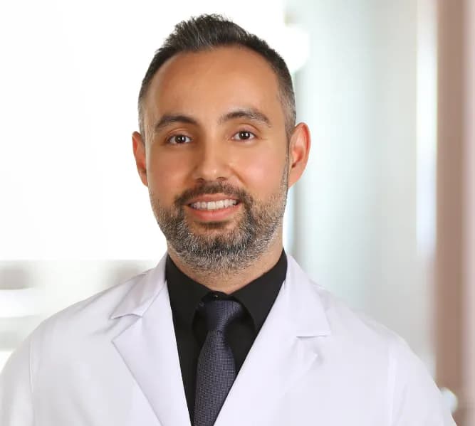 Op. Dr. Murat Yamiç — Eye Care & Ophthalmology in Istanbul