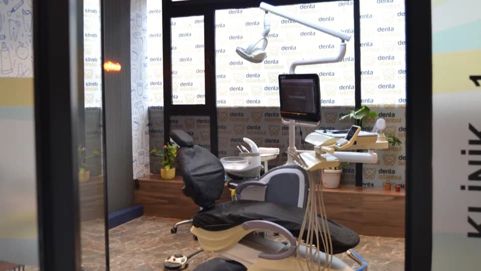 Denta İstanbul Diş Kliniği | Denta Istanbul Clinic | Dental Implants & Dental Veneer & Smile Design