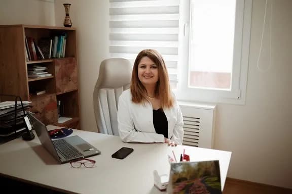 Op.Dr. Figen Şahin Jinekolog Kadın Doğum Uzmanı — OB/GYN & Women's Health in Istanbul