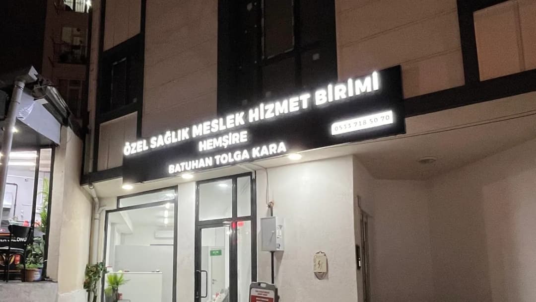 Özel Evde Sağlık Hizmetleri Birimi - Hemşire Batuhan Tolga Kara — Home Healthcare in Istanbul