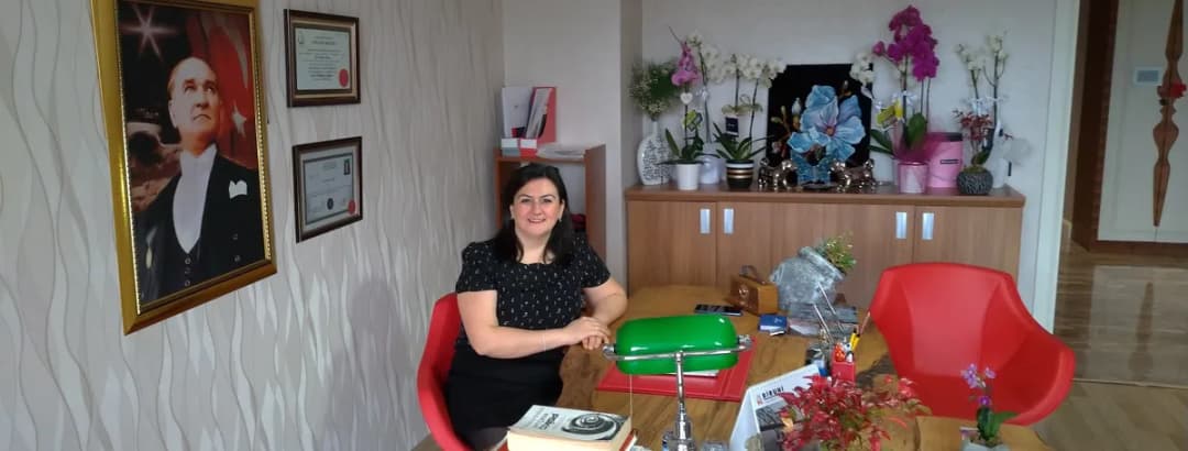 Op. Dr. Özlem Yılmaz - Kadın Hast. ve Doğum Uzmanı Muayenehanesi Bahçeşehir — OB/GYN & Women's Health in Istanbul