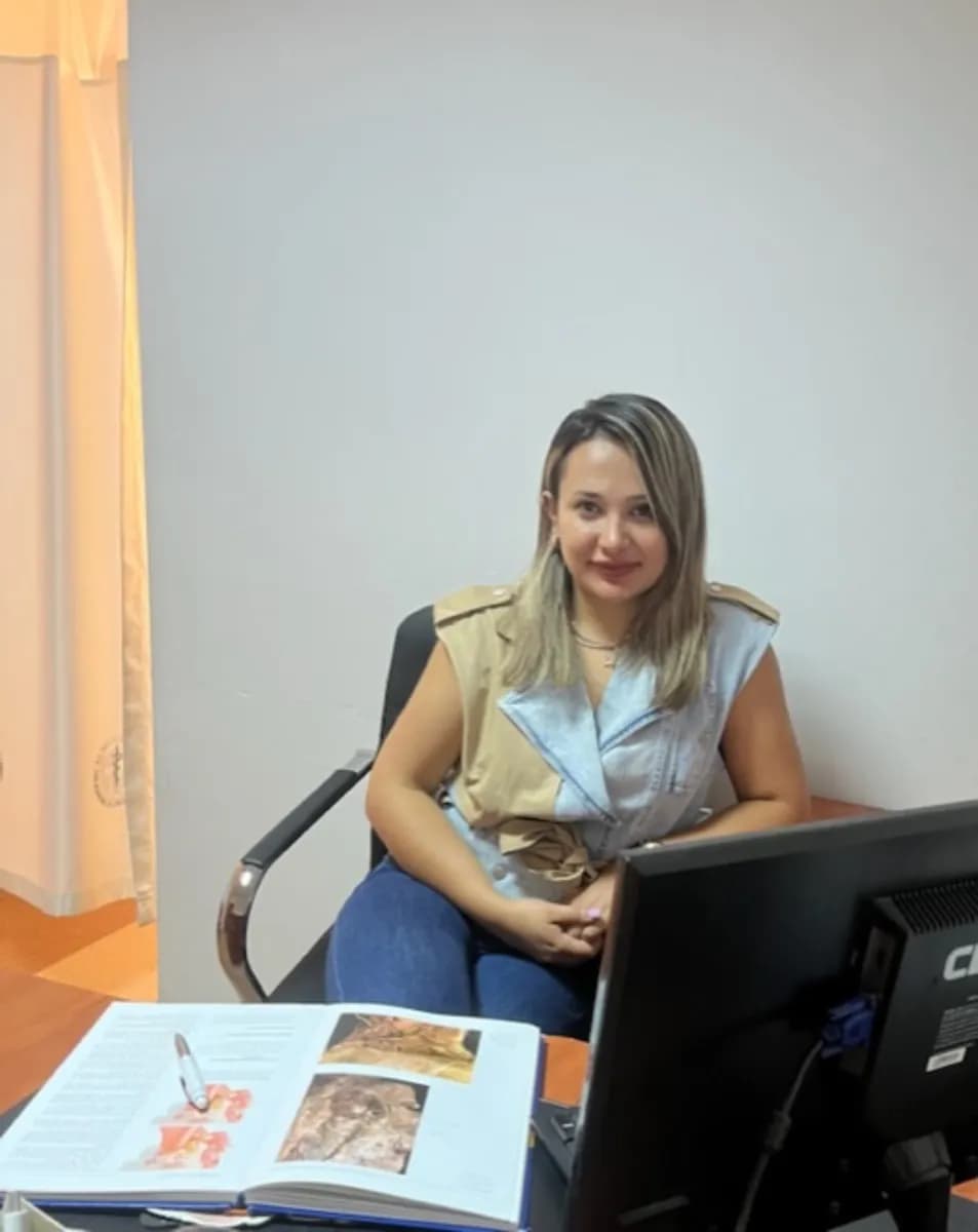 Uzm. Dr. Ayşegül Erat — Dermatology & Skin Care in Istanbul