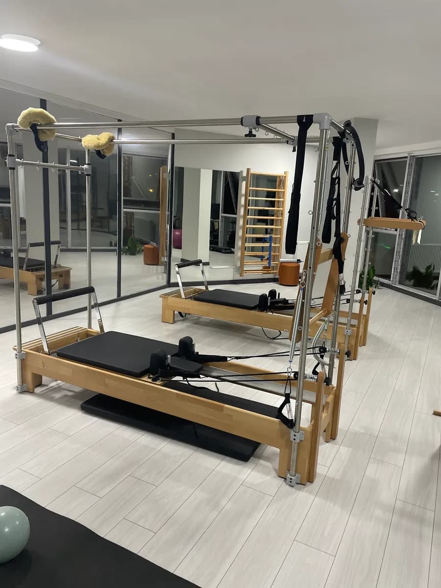Thera Fizyoterapi ve Sağlıklı Yaşam Merkezi — Physiotherapy & Rehabilitation in Istanbul