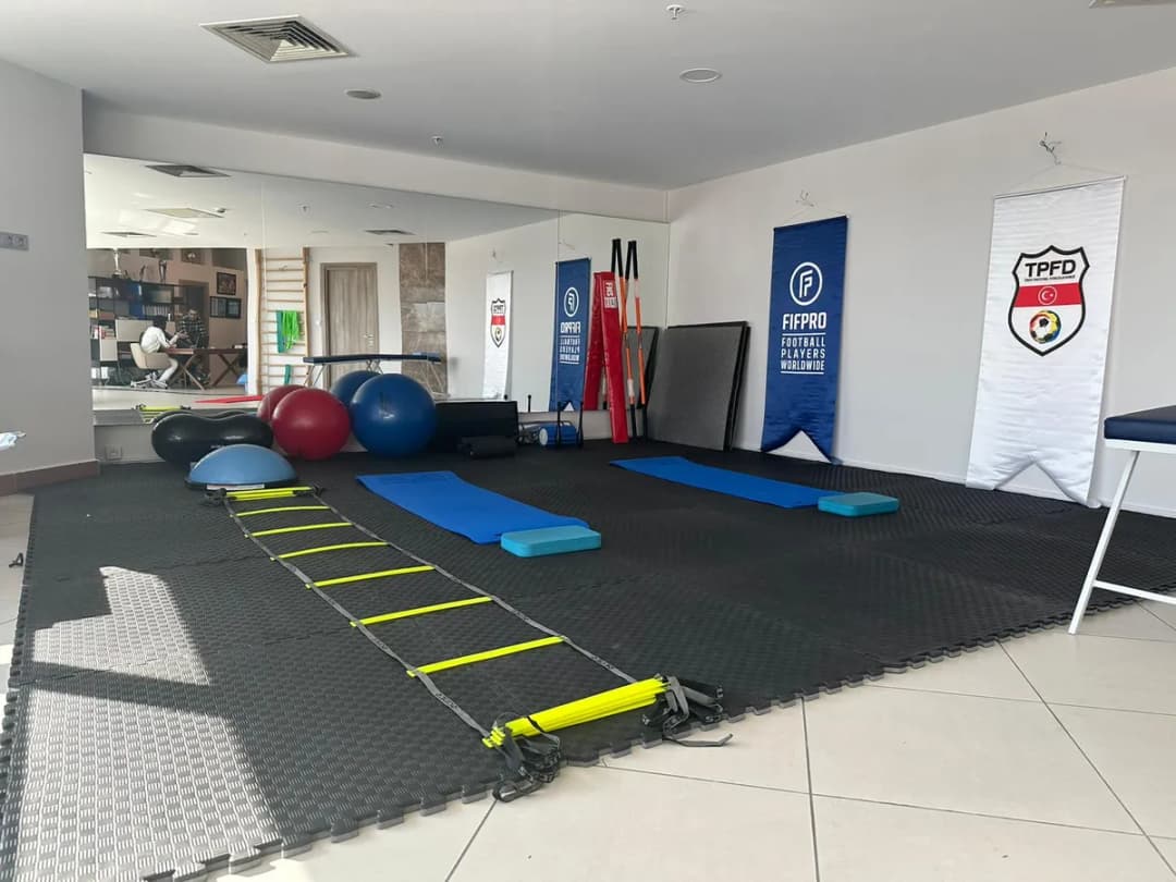 Fizyoterapist Tunahan Dur — Physiotherapy & Rehabilitation in Istanbul