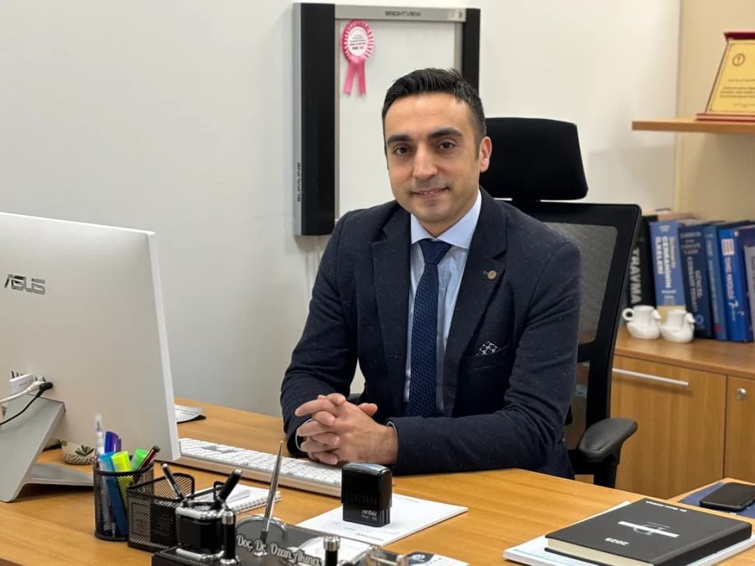 Doç. Dr. Ozan AKINCI, GENEL CERRAHİ — Oncology & Cancer Care in Istanbul