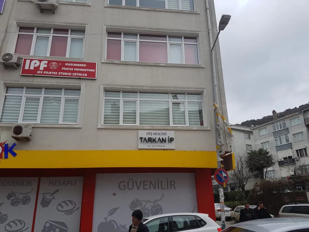 DiS HEKiMi Tarkan İp — Dental Clinics in Istanbul