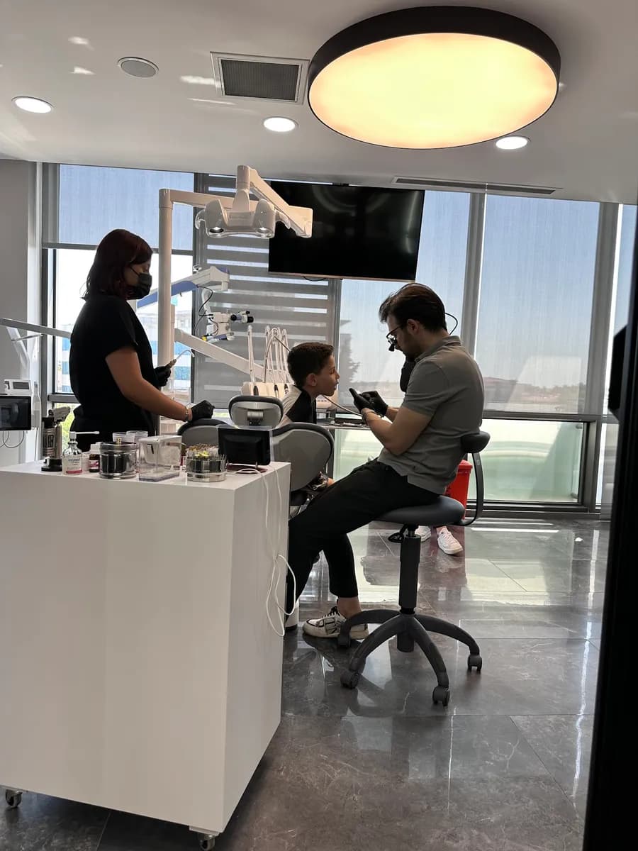 Livera Dental Clinic - Florya Diş Kliniği