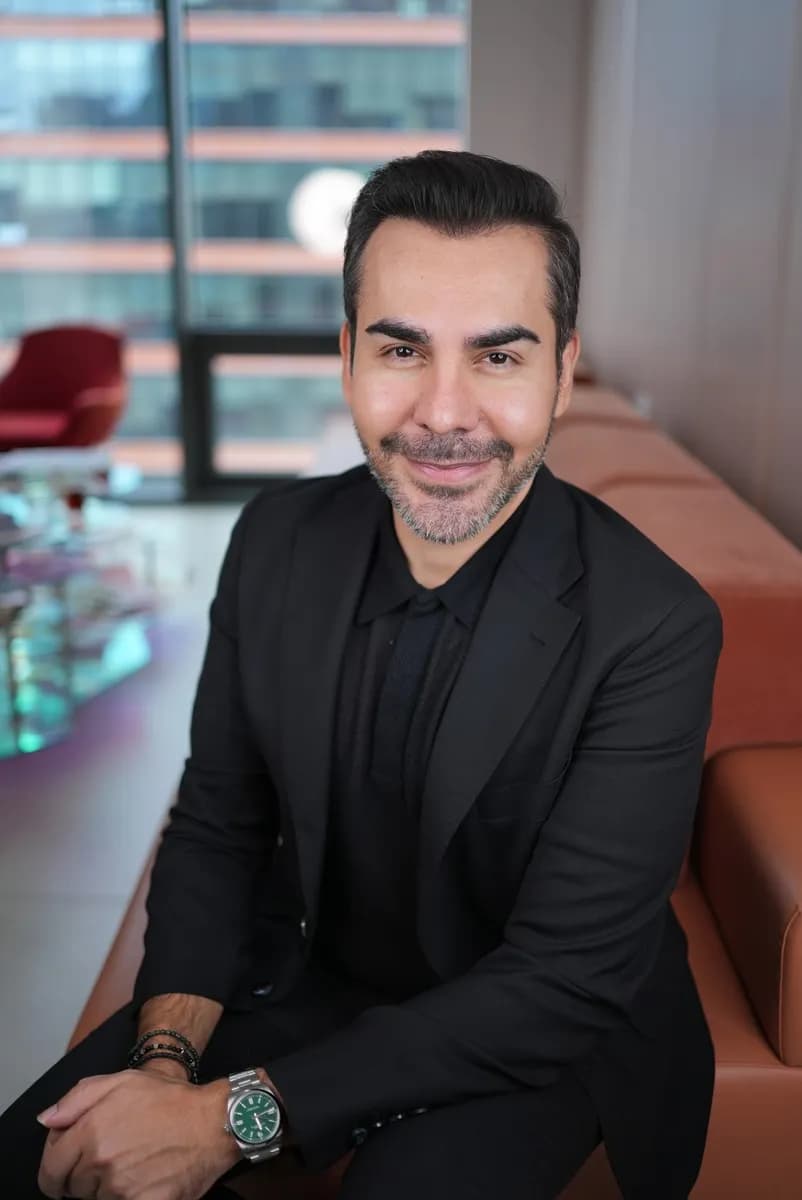 Dr Siyamek Saleki — Dermatology & Skin Care in Istanbul