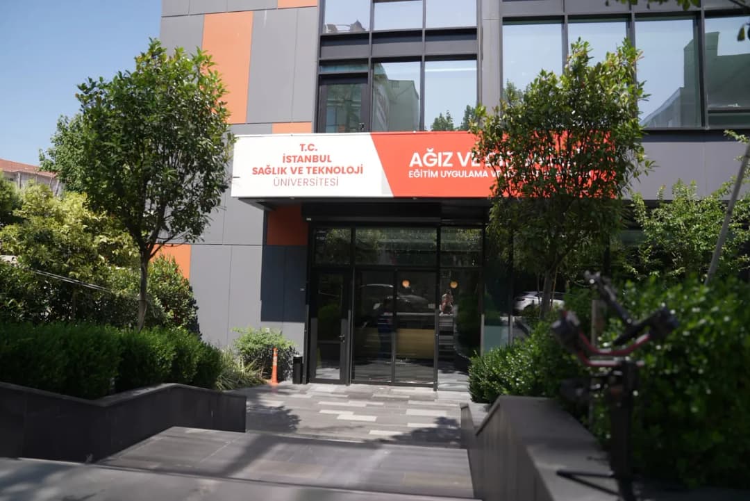 DENTİSTÜN Ağız ve Diş Sağlığı Merkezi
