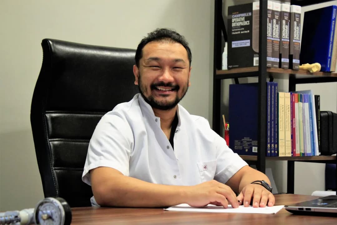 Fizyoterapist Mehmet Rahim Nazar — Physiotherapy & Rehabilitation in Istanbul