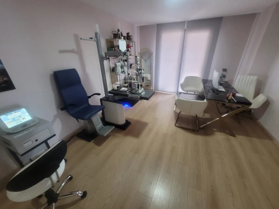 Op. Dr. Halit Özhisar — Eye Care & Ophthalmology in Istanbul