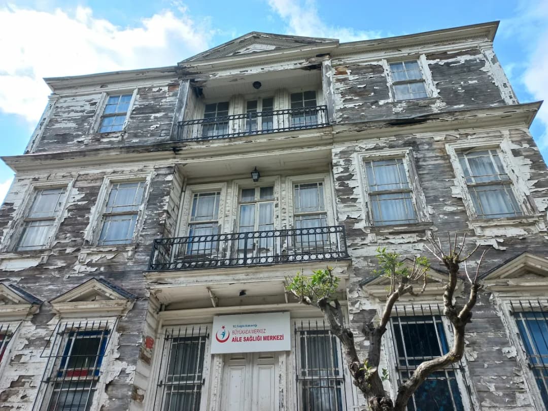 Büyükada Merkez Aile Sağlık Merkezi