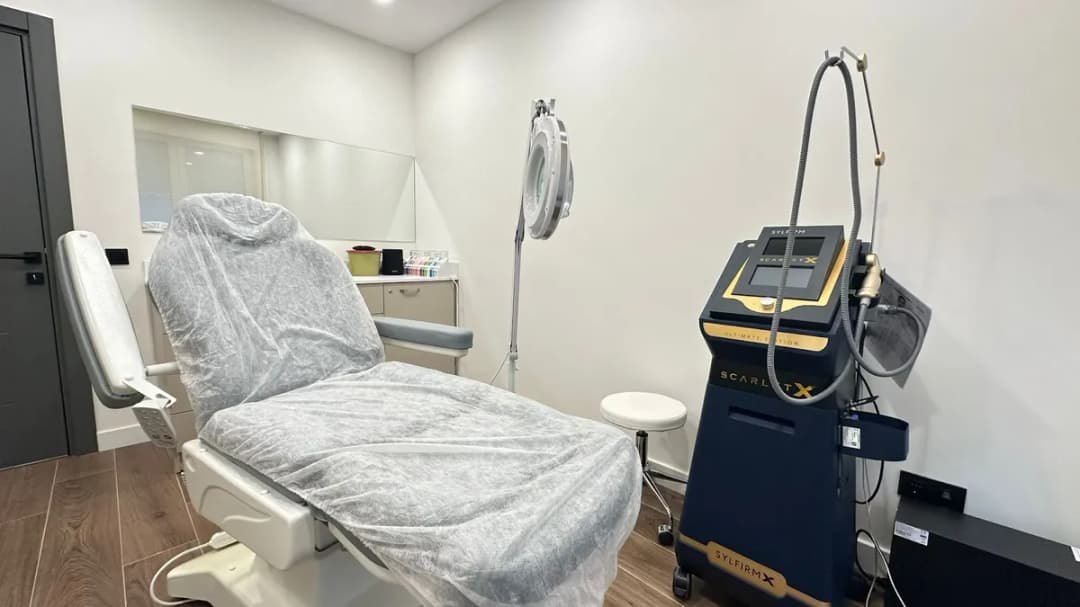 Dr.Seher Arı - Dermatoloji Uzmanı - Botox - Dudak Dolgusu - Leke Tedavisi - Cilt Gençleştirme - Altın İğne - Kök Hücre