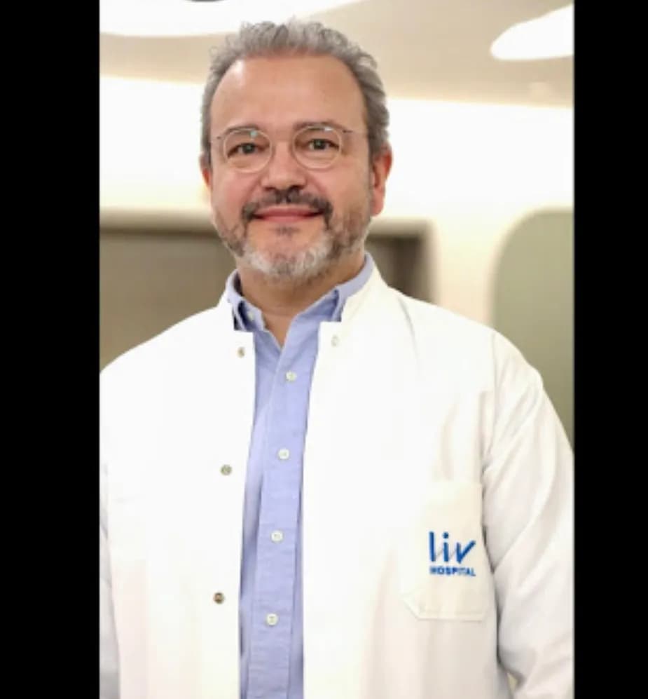 Prof. Dr. Ayhan Öztürk, Nöroloji — Neurology & Brain Health in Istanbul