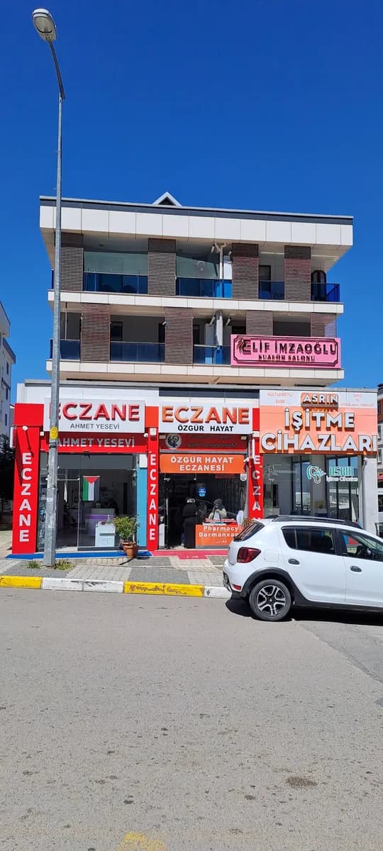 Özgür Hayat Eczanesi — Pharmacies in Istanbul