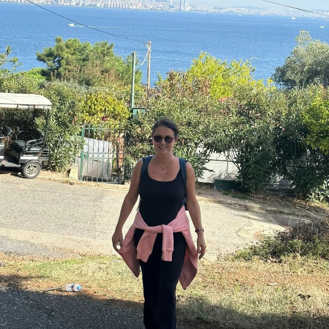 Dyt. Saliha Merve Andiç, Diyetisyen — Nutrition & Dietetics in Istanbul
