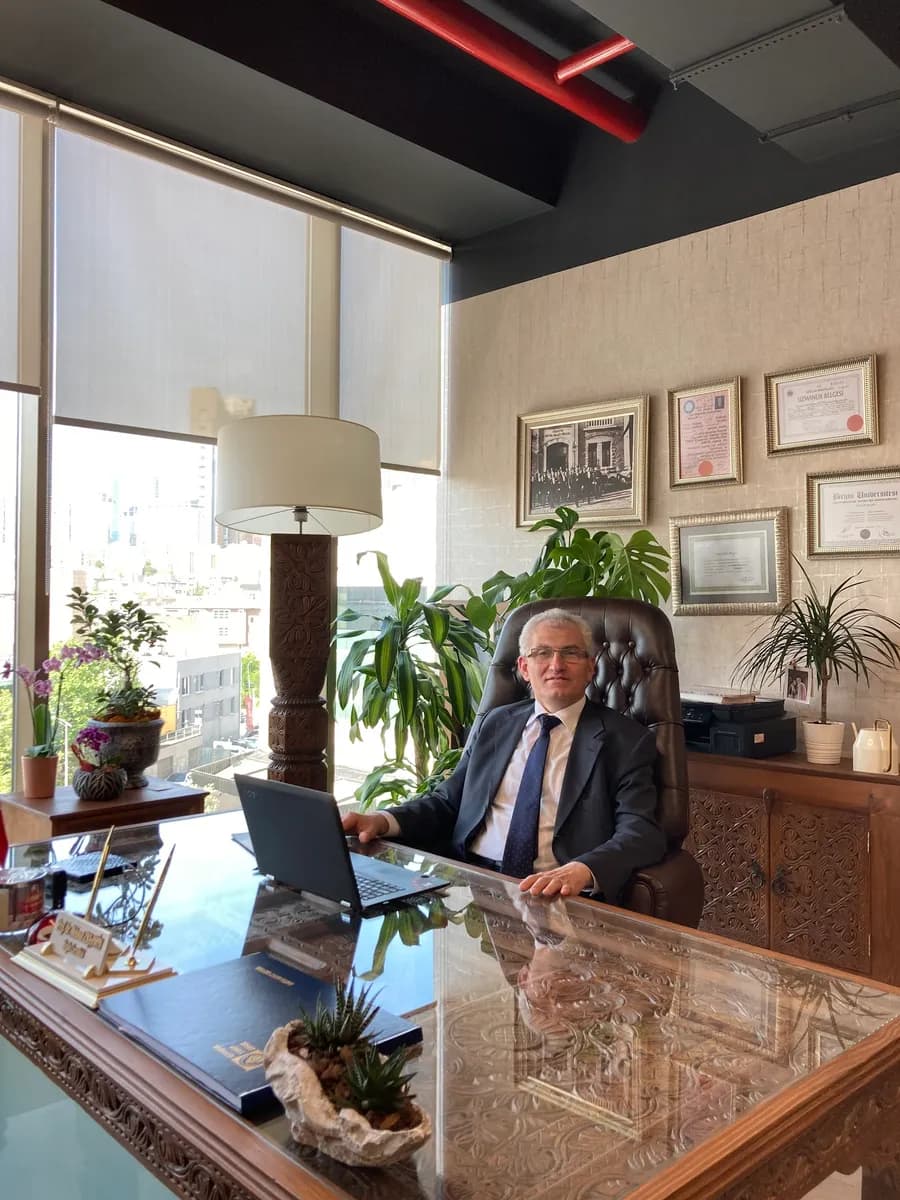 Prof. Dr. Mehmet Erşahin — Cardiology & Heart Care in Istanbul