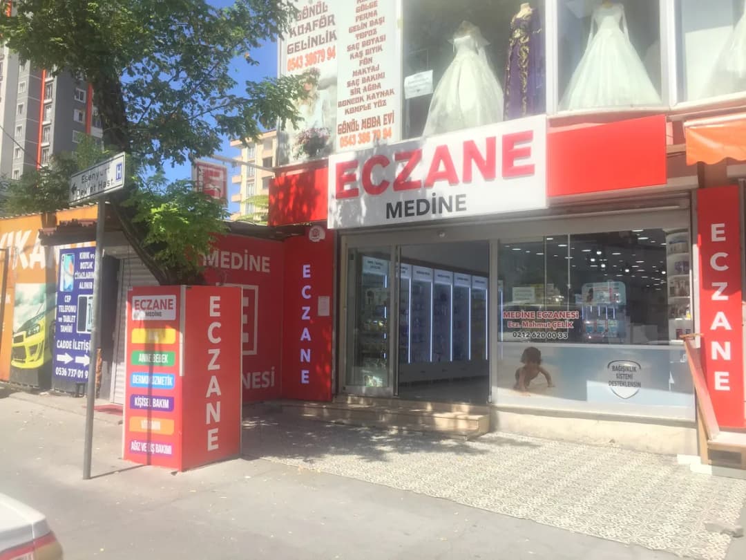 Medine Eczanesi