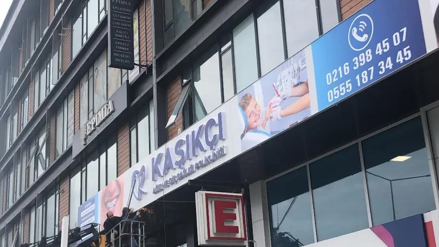 Kaşıkçı Ağız ve Diş Sağlığı Polikliniği-Diş Hekimi Kamil Kaşıkçı