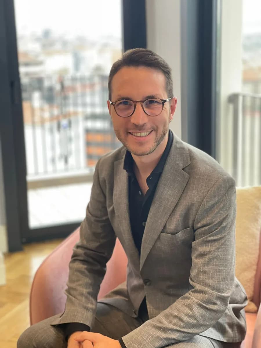 Dr. Emin Soyer — Dermatology & Skin Care in Istanbul