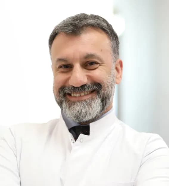 Prof. Dr. Murathan Uyar — Nephrology in Istanbul