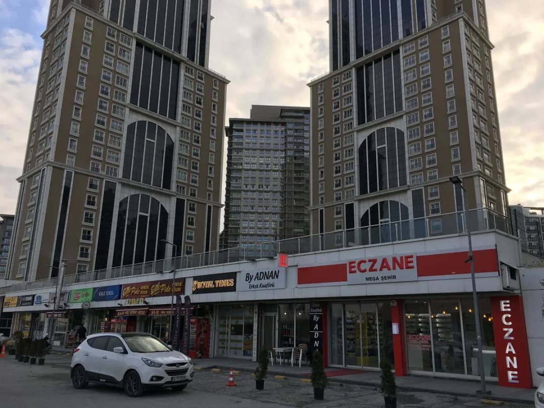 Mega Şehir Eczanesi