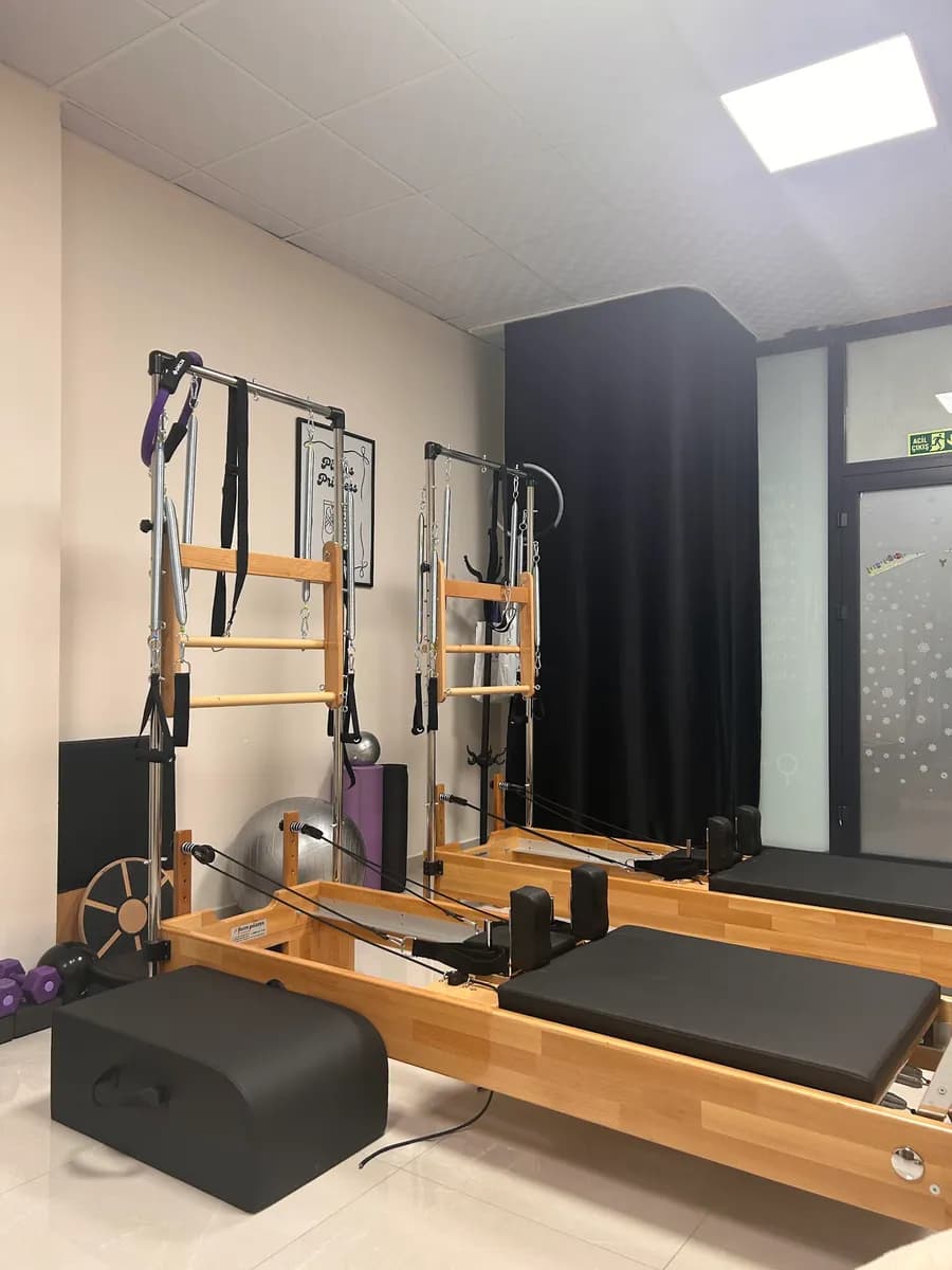 Fizyoterapist Ecem Uğur | Fizik tedavi & Pilates — Physiotherapy & Rehabilitation in Istanbul