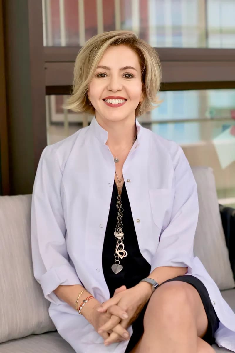 Prof. Dr. Emel Güngör I Botox I Cilt Gençleştirme I Akne Tedavisi I Saç Dökülmesi I Mezoterapi — Dermatology & Skin Care in Istanbul