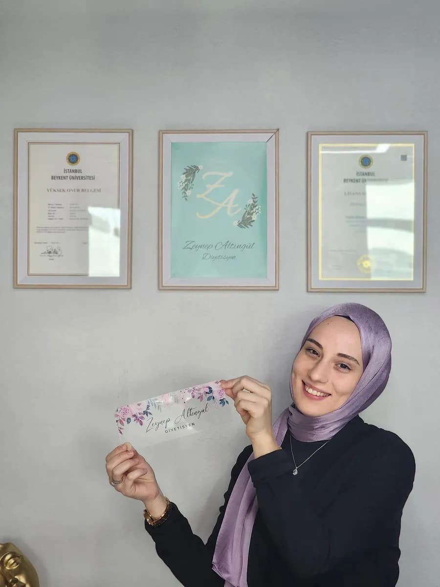 Diyetisyen Zeynep Altıngül — Nutrition & Dietetics in Istanbul