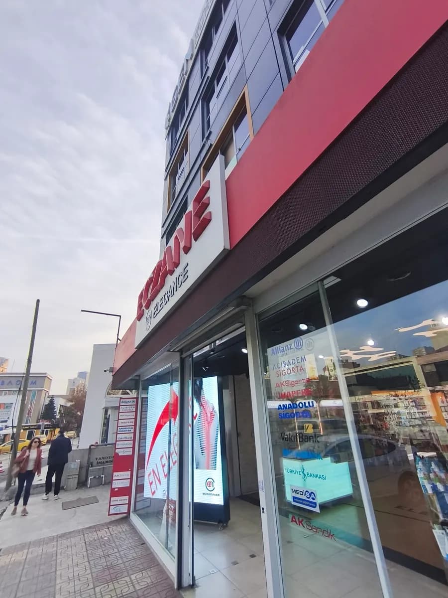 En elegance eczanesi — Pharmacies in Istanbul
