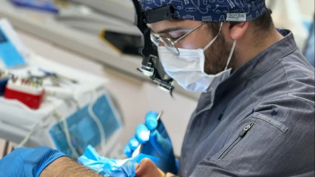 Diş hekimi Ahmed OSMAN/Dentist \طبيب الأسنان أحمد عثمان — Dental Clinics in Istanbul