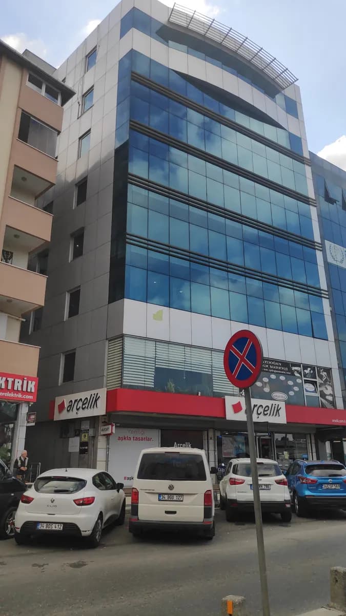 Ortodonti Uzmanı Diş Hekimi Gülcan Koçal — Dental Clinics in Istanbul