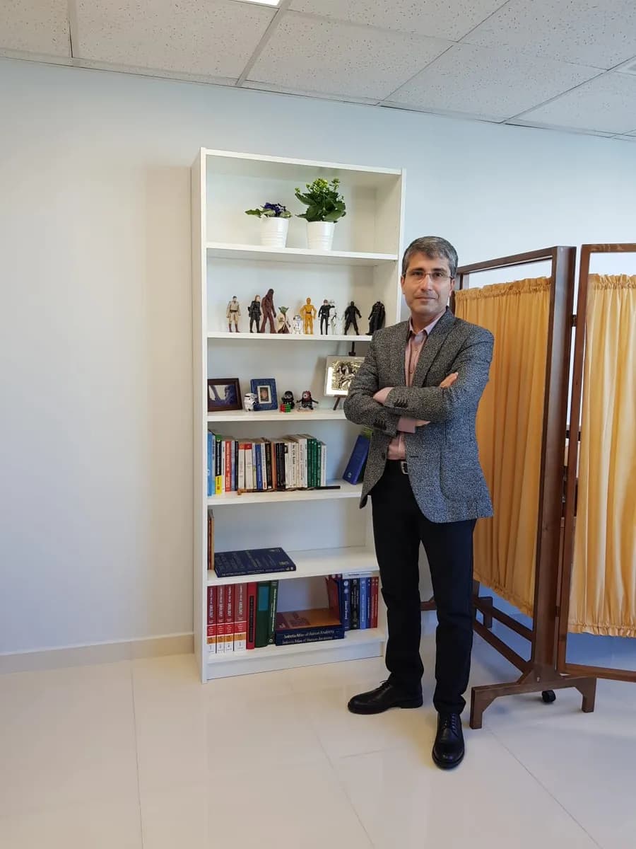 Doç. Dr. İlker Akyol ( Üroloji - Çocuk Ürolojisi) / Yüz yüze ve Online Muayene