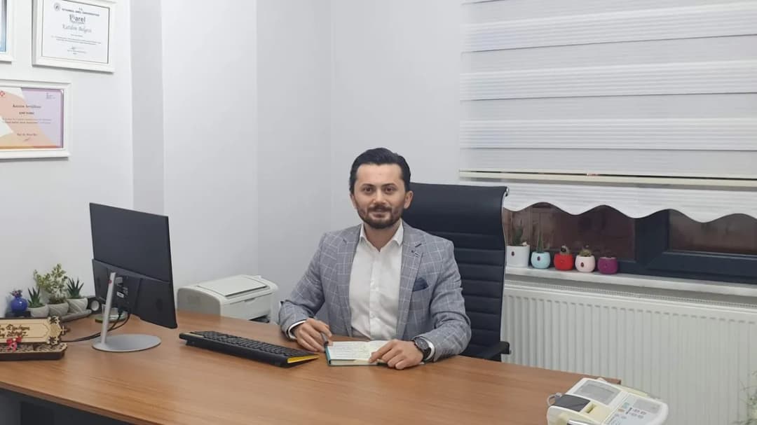 Diyetisyen Azmi Yılmaz