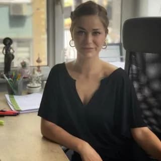 Diyetisyen Esra Işıkdemir — Nutrition & Dietetics in Istanbul