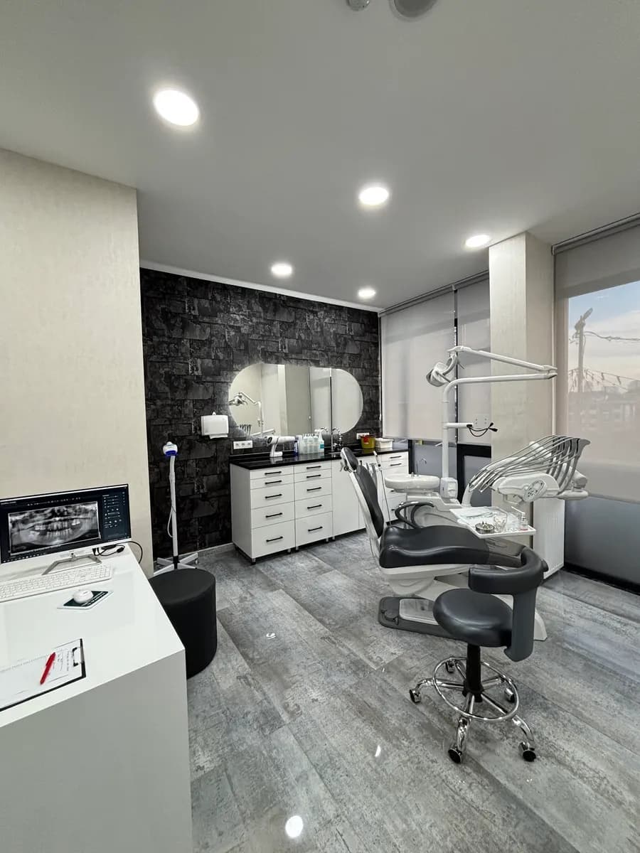 Mebadent Gazi Ağız ve Diş Sağlığı Polikliniği — Dental Clinics in Istanbul