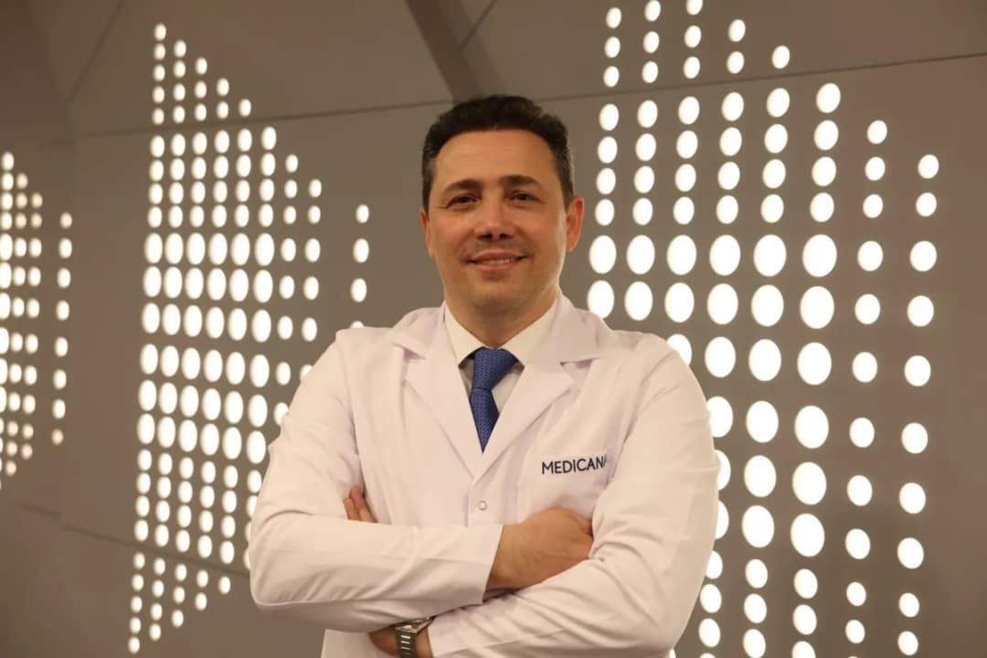 Doç.Dr.Levent Emirzeoğlu — Oncology & Cancer Care in Istanbul