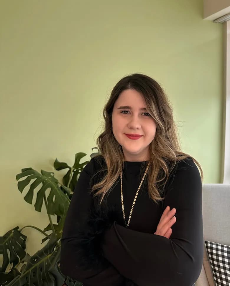 Psikolog Buse Yıldırım — Mental Health & Psychology in Istanbul