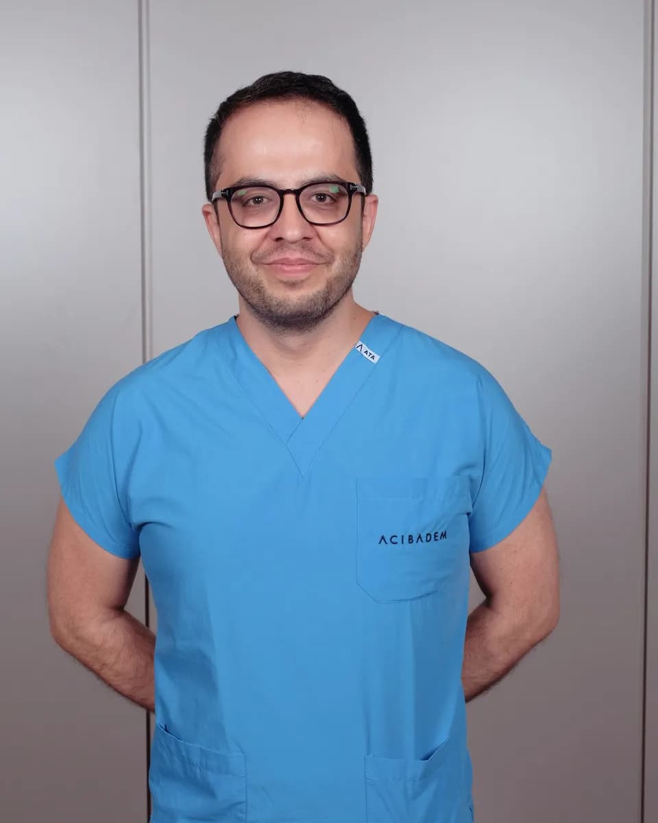 Kardiyoloji Uzmanı Doç. Dr. Mustafa Aytek Şimşek — Cardiology & Heart Care in Istanbul