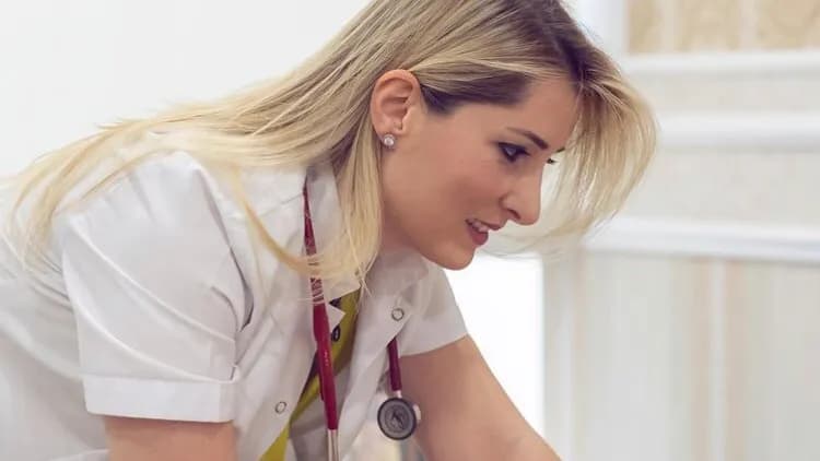 Uzm. Dr. Berrin Arslan, Çocuk sağlığı ve hastalıkları — Pediatrics & Child Health in Istanbul
