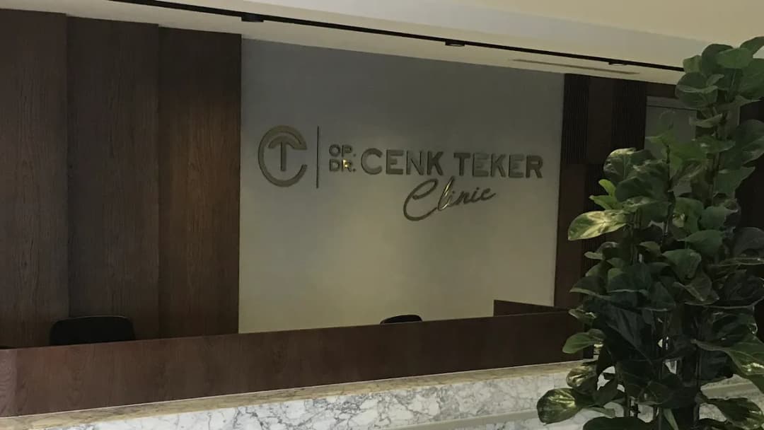 Dr. Cenk Teker - Burun Estetiği (Rhinoplasty)