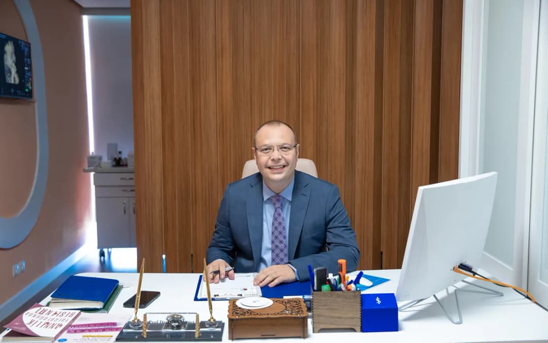 Prof. Dr. Işık Üstüner — OB/GYN & Women's Health in Istanbul
