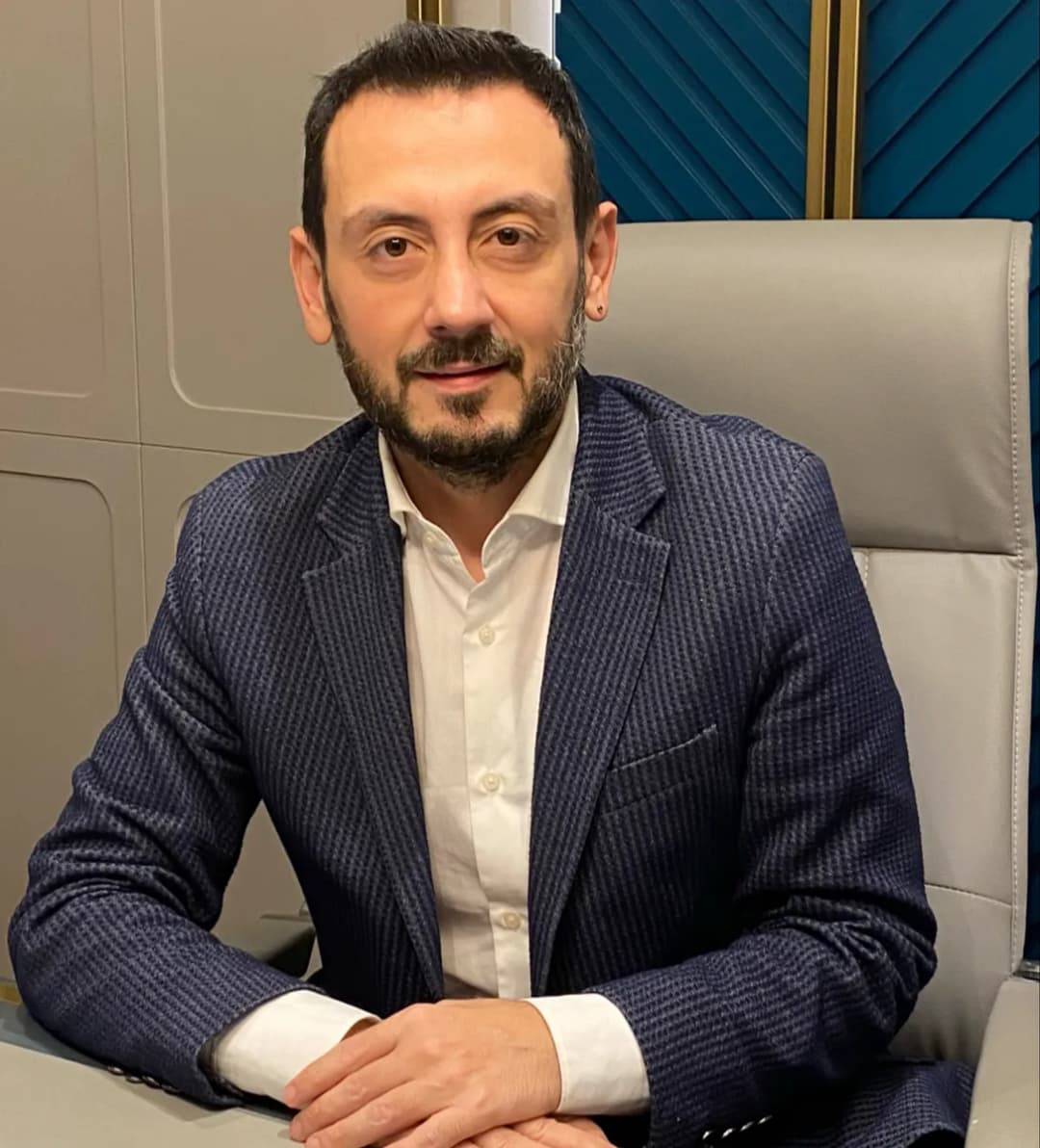Op. Dr. Kadir YÜCEBAŞ | Kulak Burun Boğaz Hastalıkları Baş ve Boyun Cerahisi Uzmanı Burun Estetiği, Rhinoplasty — ENT (Ear, Nose & Throat) in Istanbul