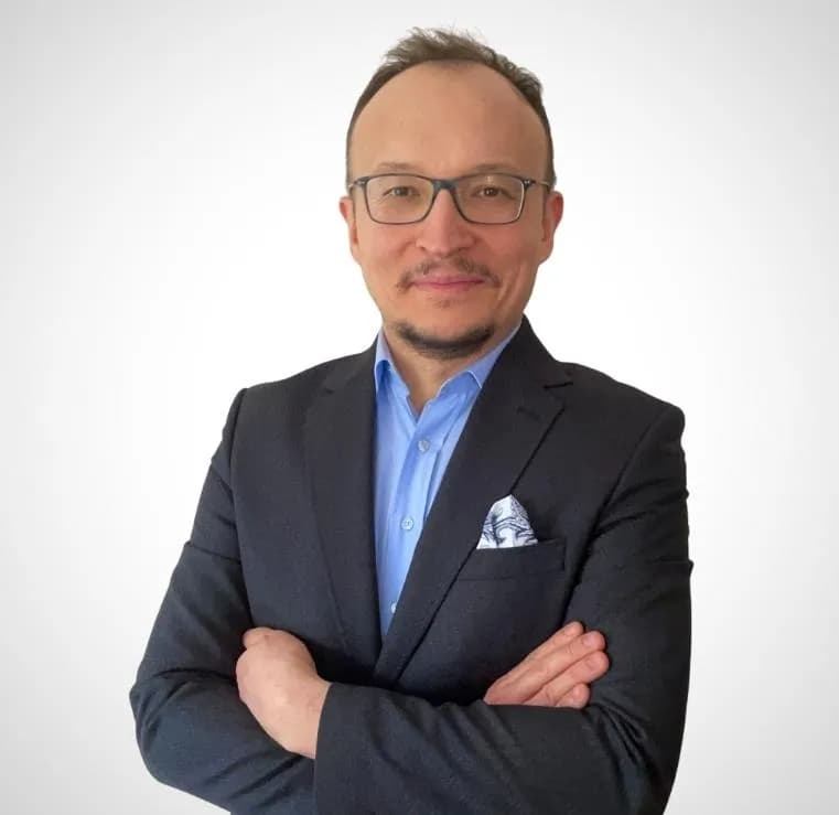 Doç. Dr. Ömer Uz, İstanbul Ablasyon, Kalp Pilleri, Çarpıntı, Ritim Bozukluğu Tedavisi