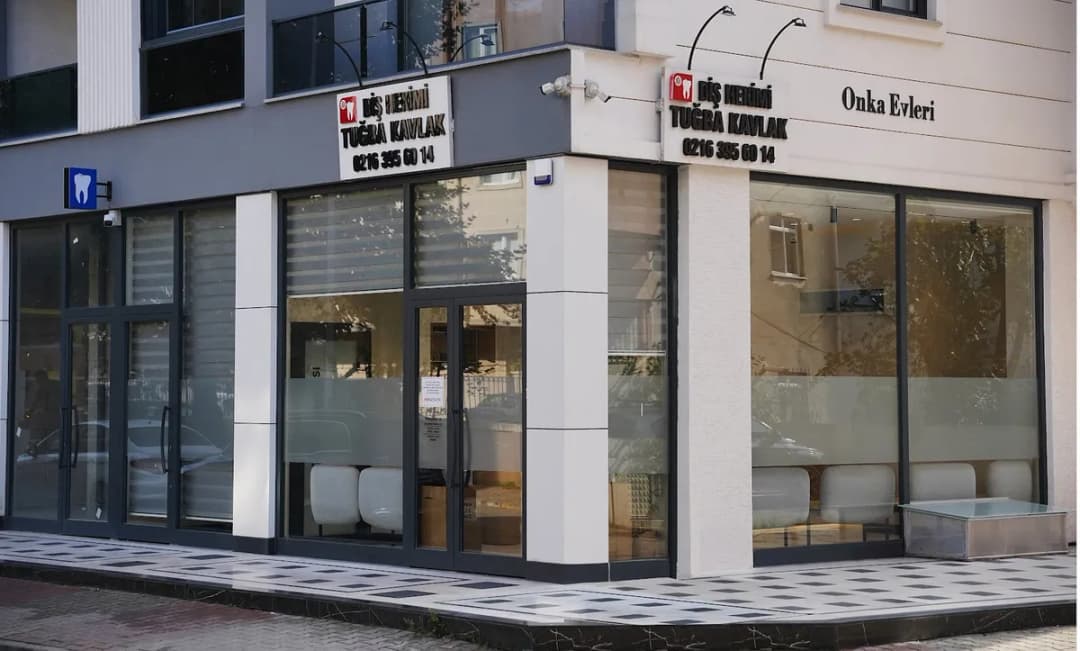 Diş Hekimi Tuğba Kavlak