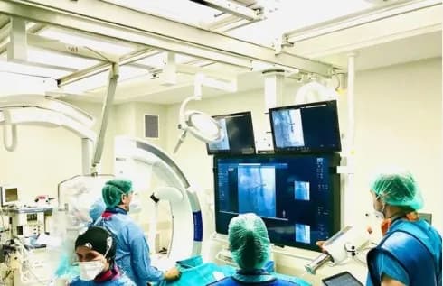 Prof. Dr. Şahin Şenay, Kalp Ve Damar Cerrahisi — Cardiology & Heart Care in Istanbul